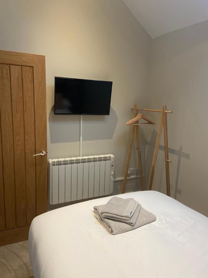 Stylish Tenby Apartment, Great Location, Parking Eksteriør billede